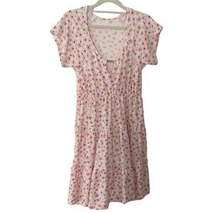 Pink Flowered Dress with a Silver Embellishment.   Size 3/5 Junior